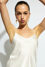 Load image into Gallery viewer, SILK CAMI CREME