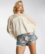 Load image into Gallery viewer, WILLOW HAVEN BLOUSE