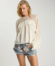 Load image into Gallery viewer, WILLOW HAVEN BLOUSE