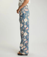 Load image into Gallery viewer, LOVELORN STRAIGHT LEG JEANS
