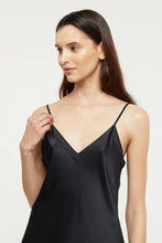 Load image into Gallery viewer, SILK CAMI BLACK
