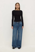 Load image into Gallery viewer, LOW CURVE MID RISE JEAN