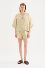 Load image into Gallery viewer, STRIPE SHORT