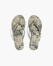 Load image into Gallery viewer, LILY VEGAN ANIMAL