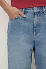 Load image into Gallery viewer, WIDE RELAXED JEAN