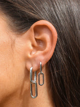 Load image into Gallery viewer, CELINE EARRINGS SILVER
