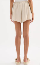 Load image into Gallery viewer, PALMA SHORT