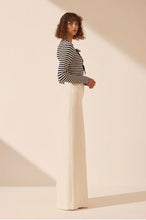 Load image into Gallery viewer, OCEANE LONG SLEEVE KEYHOLE TOP
