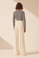 Load image into Gallery viewer, OCEANE LONG SLEEVE KEYHOLE TOP