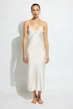 Load image into Gallery viewer, SILK LACE SLIP
