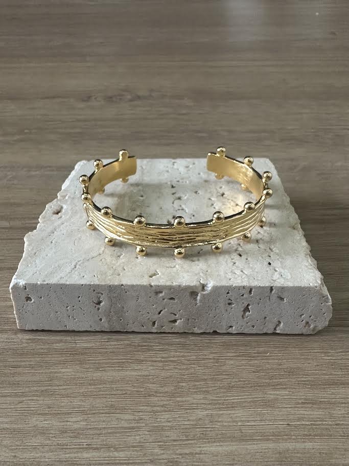LUCY CUFF