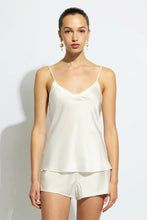 Load image into Gallery viewer, SILK CAMI BUTTERCREME
