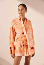 Load image into Gallery viewer, LARISSA CURVED HEM SHIRT
