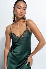 Load image into Gallery viewer, SILK LACE SLIP
