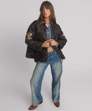 Load image into Gallery viewer, QUILTED STAR LEATHER JACKET
