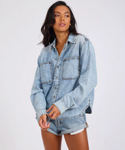 Load image into Gallery viewer, NIXIE DENIM SHIRT
