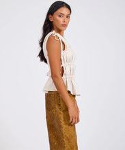 Load image into Gallery viewer, EVELYN GATHERED RUCHED TIE TOP
