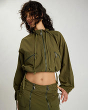 Load image into Gallery viewer, DRIFT CROPPED BUBBLE HEM JACKET
