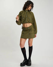 Load image into Gallery viewer, DRIFT CROPPED BUBBLE HEM JACKET
