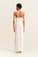 Load image into Gallery viewer, LUMINOUS LACE STRAPLESS BUSTIER
