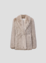 Load image into Gallery viewer, MONTANA COAT
