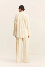 Load image into Gallery viewer, ELIO OVERSIZED SHIRT
