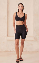 Load image into Gallery viewer, AIDA HIGH RISE COMPRESSION 6&quot;POCKET BIKE SHORT
