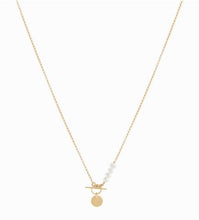 Load image into Gallery viewer, DARCIE FRESHWATER PEARL NECKLACE
