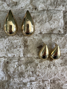 TEAR DROP EARRINGS