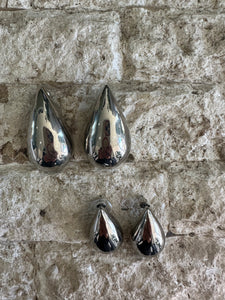 TEAR DROP EARRINGS