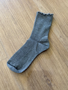 FRILL RIBBED SOCK