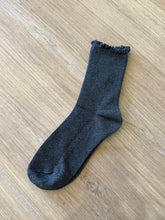 Load image into Gallery viewer, FRILL RIBBED SOCK

