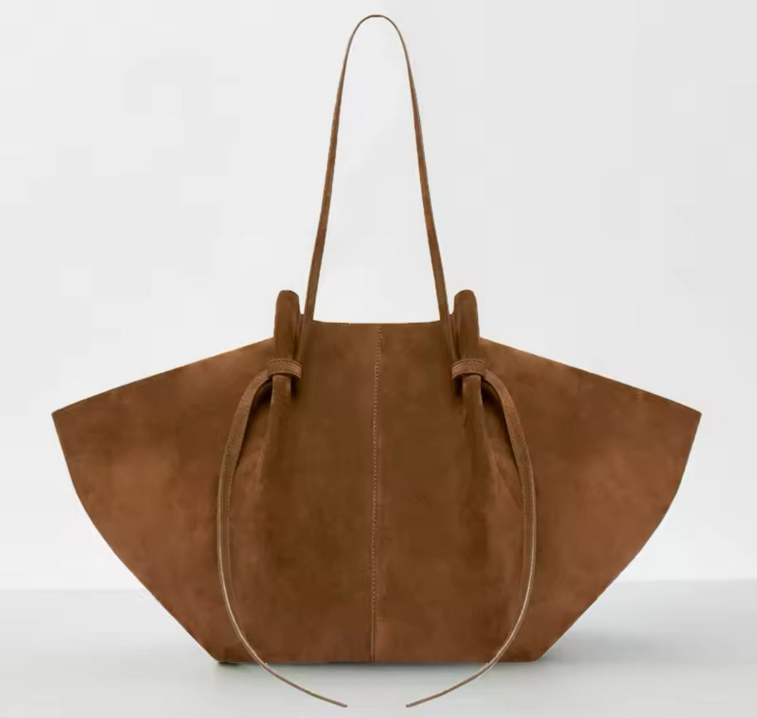 EM FAUX SUEDE TOTE