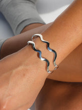 Load image into Gallery viewer, MATISSE CUFF SILVER
