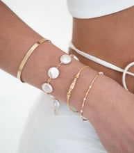Load image into Gallery viewer, JUSSARA BRACELET
