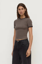Load image into Gallery viewer, KOURT CONTRAST TEE
