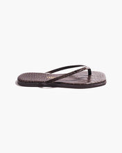 Load image into Gallery viewer, SQUARE TOE CHOC CROC
