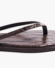 Load image into Gallery viewer, SQUARE TOE CHOC CROC
