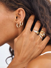 Load image into Gallery viewer, PRISCILLA PAVE HOOPS GOLD

