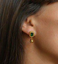 Load image into Gallery viewer, REMY EARRINGS EMERALD
