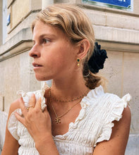 Load image into Gallery viewer, REMY EARRINGS EMERALD
