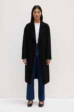 Load image into Gallery viewer, SADIE SINGLE BREASTED WOOL COAT
