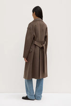 Load image into Gallery viewer, SADIE SINGLE BREASTED WOOL COAT
