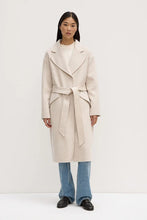 Load image into Gallery viewer, SADIE WOOL COAT
