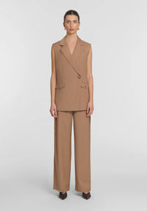 DESTINATION SLEEVELESS BLAZER