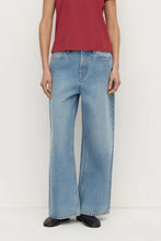Load image into Gallery viewer, WIDE RELAXED JEAN
