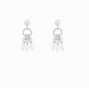 MILA FRESHWATER PEARL EARRINGS SILVER