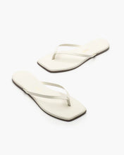 Load image into Gallery viewer, SQUARE TOE LILY WHITE

