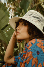 Load image into Gallery viewer, LOPEZ PANAMA STRAW BUCKET HAT
