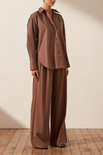 Load image into Gallery viewer, ISABELLA OVERSIZED WIDE CUFF SHIRT
